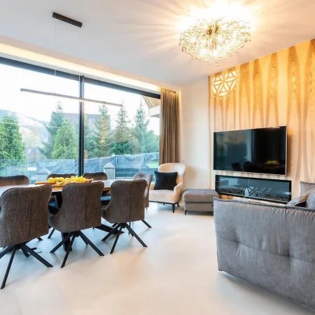 Skyline Luxury With Terrace Jacuzzi And Sauna Zakopane Mountains Poland Vila Kościelisko